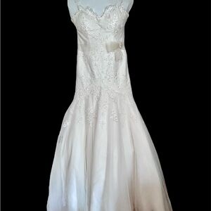 Melissa Sweet Ivory Sweetheart Lace Floral Appliqué Mermaid Train Wedding Dress